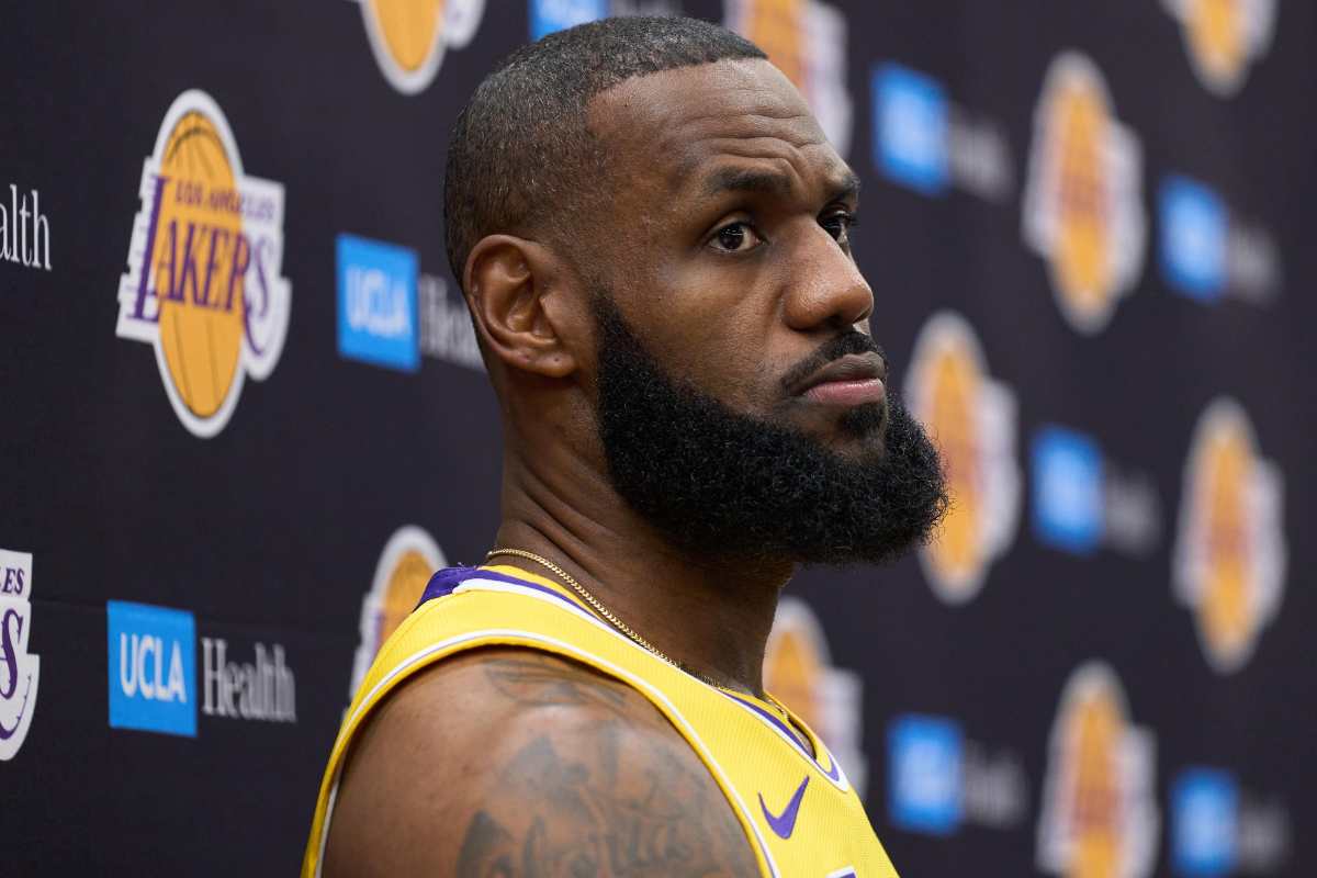 Lebron James coccola suo figlio