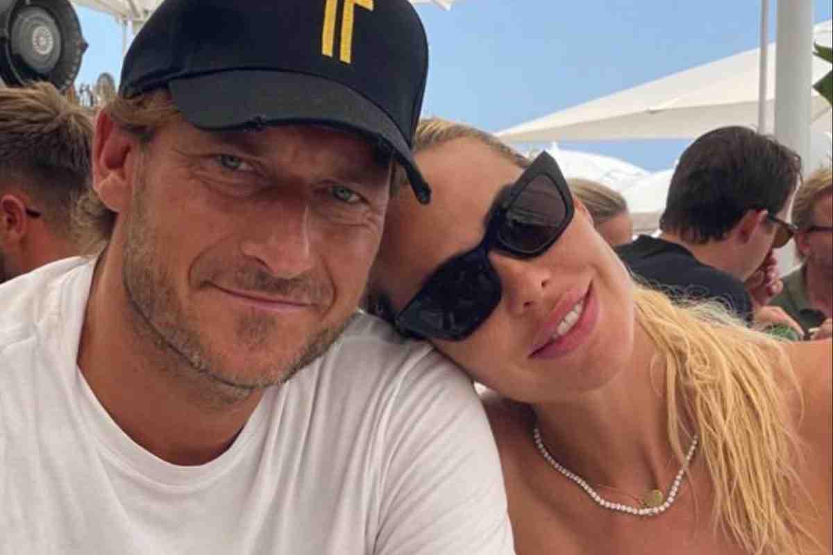 francesco totti ilary blasi video insieme