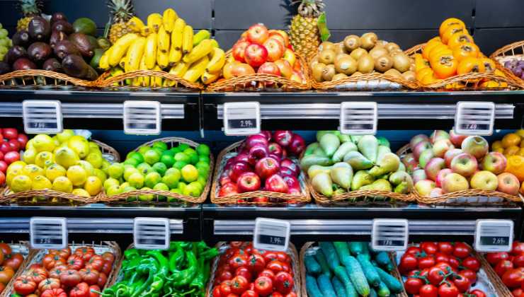 Perché frutta e verdura sono all'ingresso del supermercato