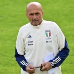 luciano spalletti maglia bianca