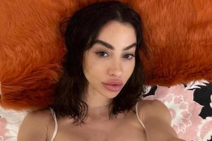 valentina fradegrada scollatura generosa