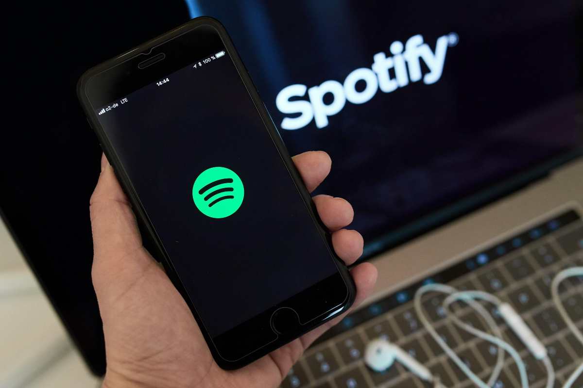 Spotify mostra falle per il filtro dei contenuti espliciti