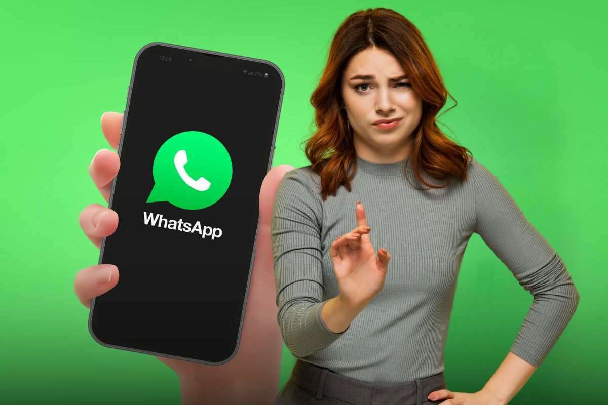 whatsapp, scatta il blocco